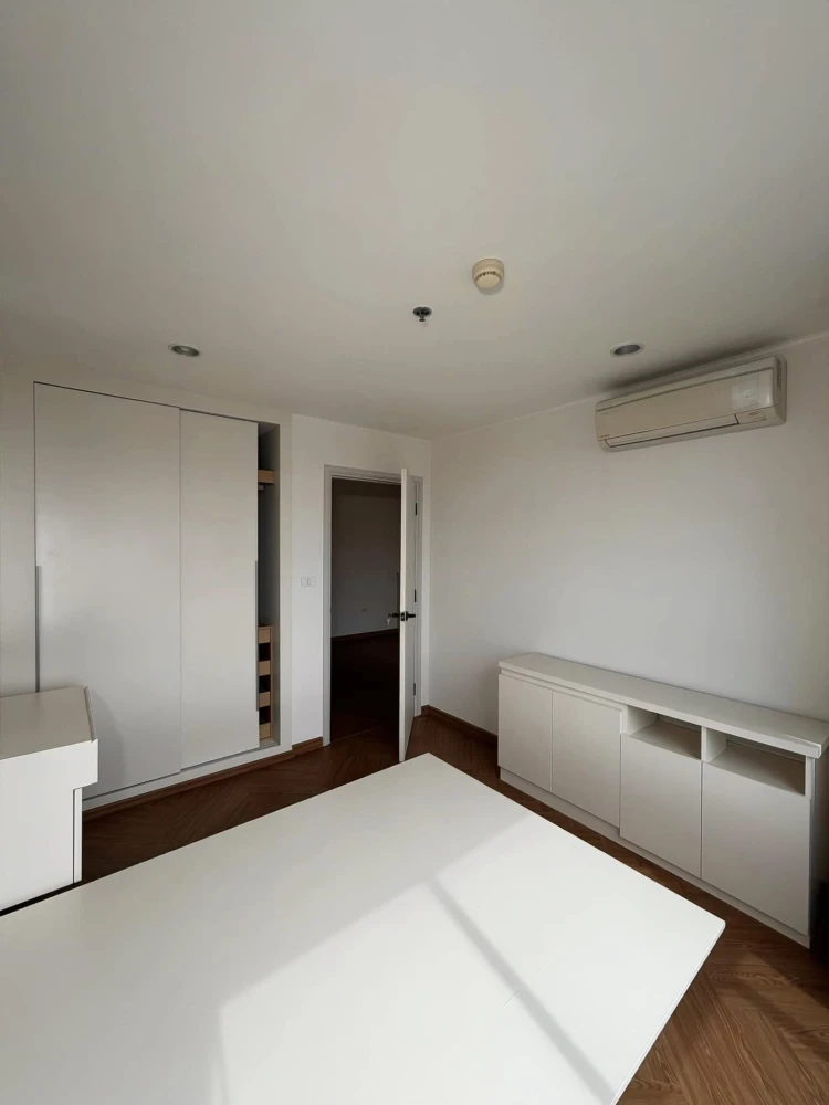 ขาย U Delight Rattanathibet ห้องติดวอลเปเปอร์ทั้งห้อง สิ่งอำนวยความสะดวกครบ ซื้อลงทุนก็คุ้ม จองเลย