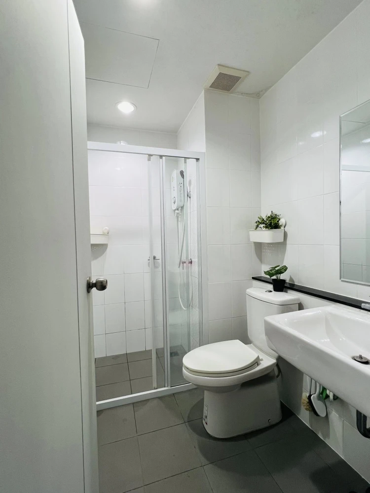 ขาย Unio Sukhumvit 72 1 ห้องนอน 1 ห้องน้ำ เฟอร์นิเจอร์และสิ่งอำนวยความสะดวกครบครัน รีบจองเลยตอนนี้