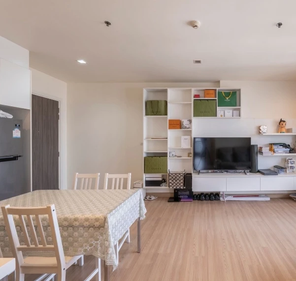 ขาย Urbano Absolute Sathon-Taksin ชั้น 21 ห้องแต่งครบ น่าอยู่ จองเลย