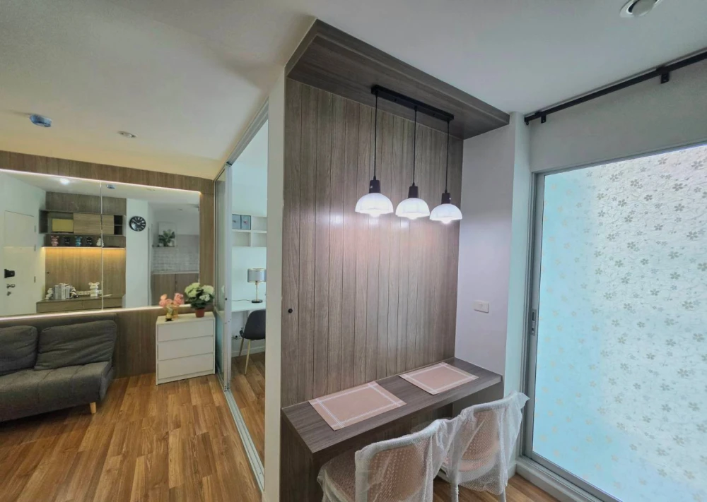 ขาย V Condo Ladkrabang ชั้น 8  วิวสระว่ายน้ำ ห้องสวย แต่งครบ จองเลย