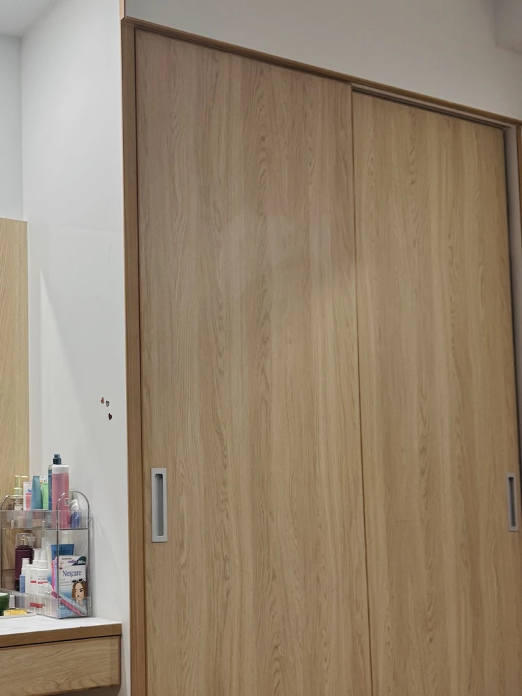 ขาย V Condo Salaya ตึก 8 ชั้น 2 สามารถวางเตียงขนาด king size ได้สบาย มีเฟอร์นิเจอร์พร้อมอยู่