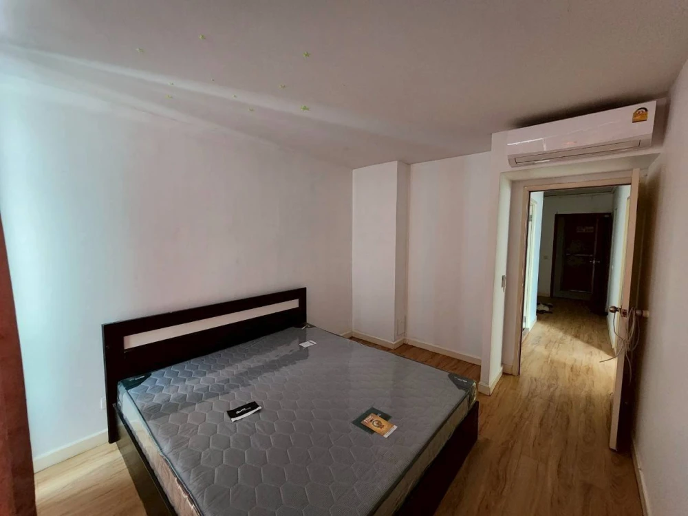 ขาย Victoria Lakeview Condominium ห้องอยู่ชั้นสูงมากๆ มี 2 ห้องนอน จองเลยอย่าลังเล