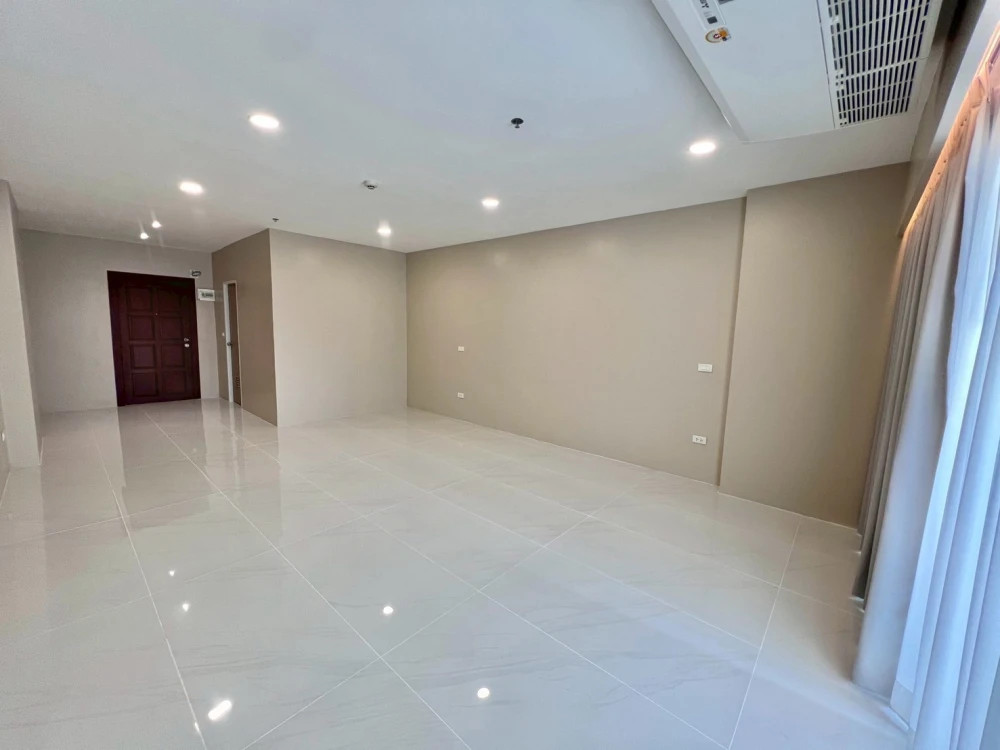 ขาย View Talay  ห้องชั้นสูง พร้อมอยู่ กว้างขวางอยู่สบาย จองเลย