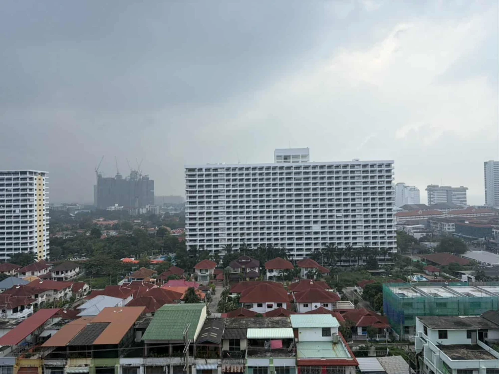 ขาย View Talay Jomtien Condominium 1-8 ห้องชั้นสูง พร้อมอยู่ เฟอร์พร้อม จองเลย