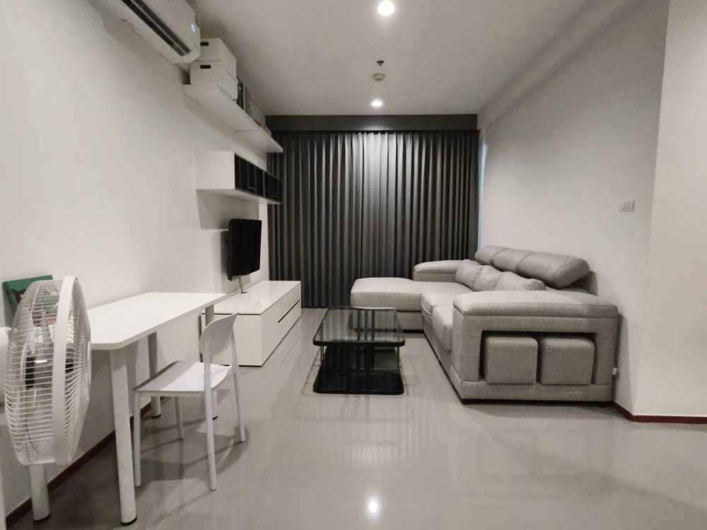 ขาย Villa Sathorn ห้องน่าอยู่ กว้างขวางอยู่สบาย จองเลย