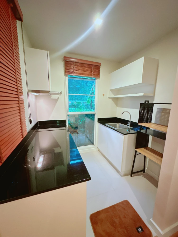 ขาย WE CONDO ชั้น 1 วิวติดสระว่ายน้ำ สิ่งอำนวยความสะดวกครบครัน ด่วน...รีบจองเลย