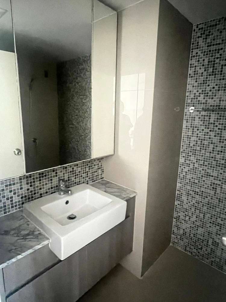 ขาย We Condo มีเฟอร์นิเจอร์ modernform ติดแอร์แล้ว อยู่ในทำเลที่สะดวกสบายในการเดินทาง ห้ามพลาด