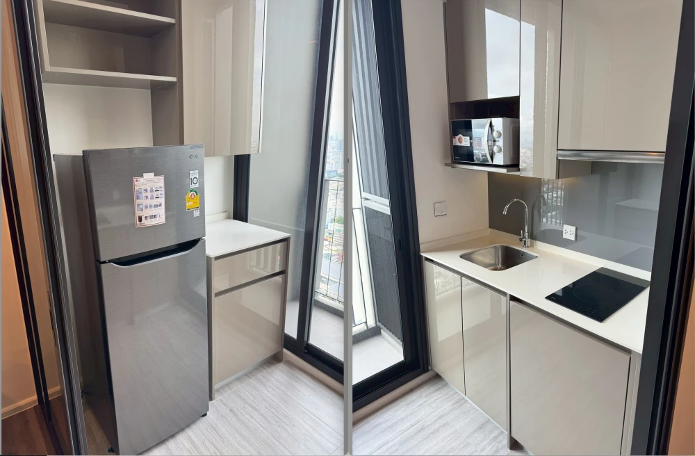 ขาย Whizdom Essence ชั้น 40 สูงสุดยอด หันหน้าไปทางทิศเหนือ วิวพาโนรามาเปิดโล่งอันสวยงาม จองเลย