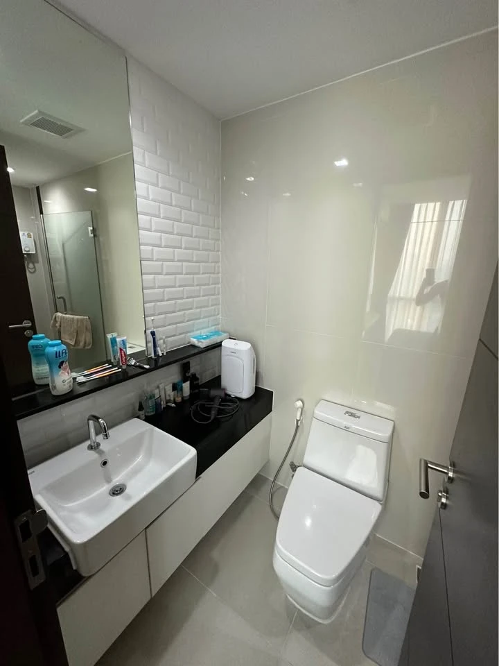 ขาย Wish Signature Midtown Siam ห้องน่าอยู่ บิ้วอินหัวเตียงอย่างดี มาพร้อม Private Lift จองด่วน