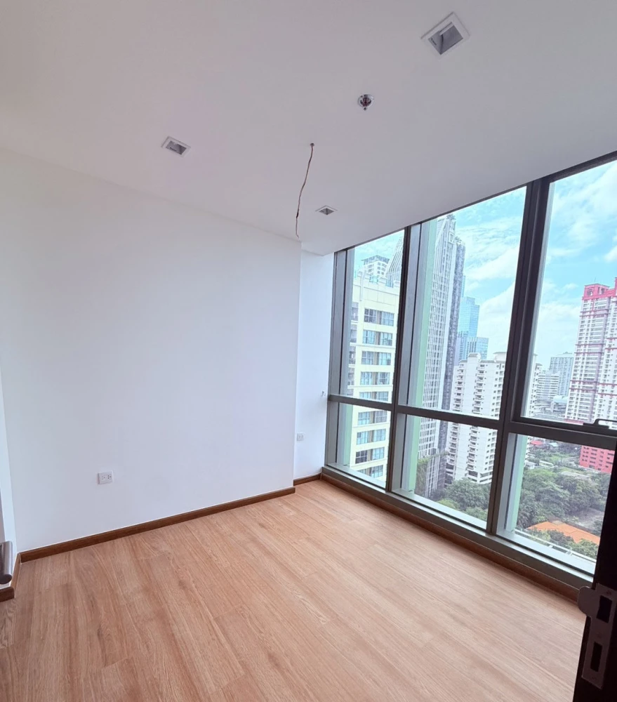 ขาย Wish Signature Midtown Siam ห้องพร้อมอยู่ เฟอร์พร้อม ชั้นสูง จองเลย