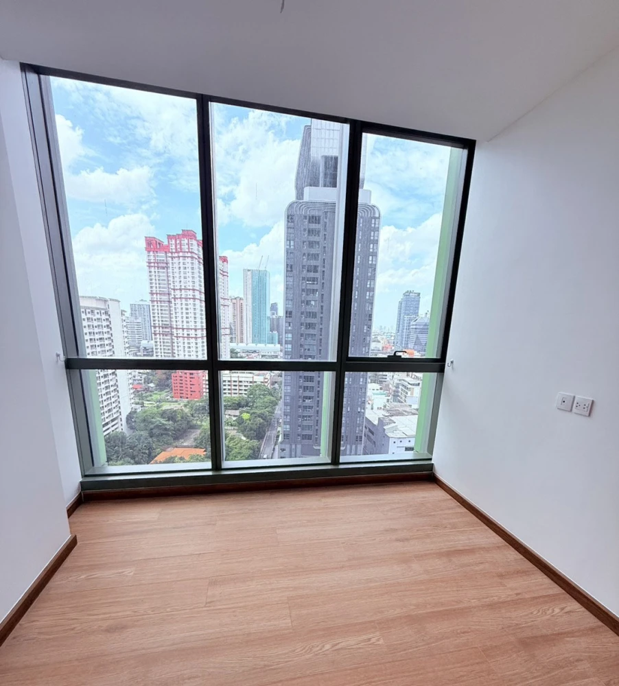 ขาย Wish Signature Midtown Siam ห้องพร้อมอยู่ เฟอร์พร้อม ชั้นสูง จองเลย