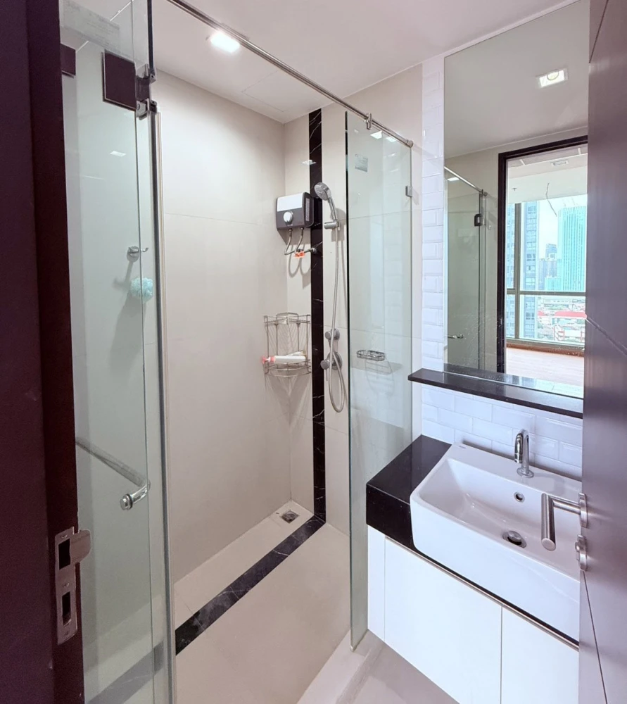 ขาย Wish Signature Midtown Siam ห้องพร้อมอยู่ เฟอร์พร้อม ชั้นสูง จองเลย