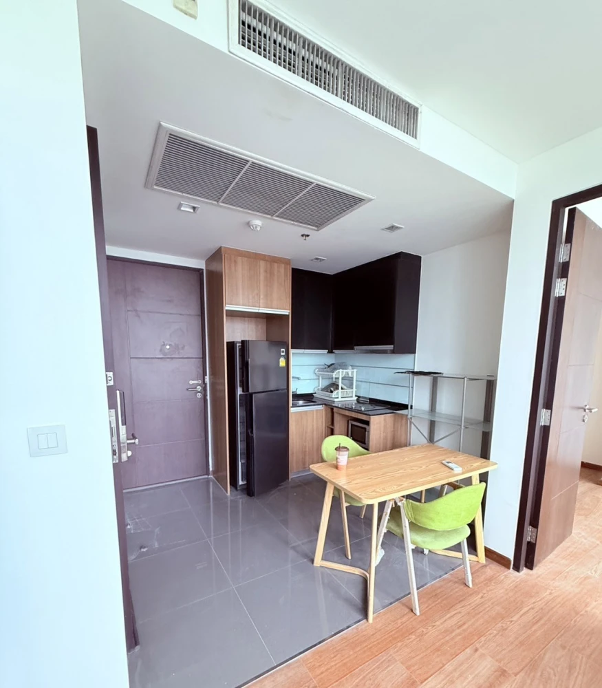 ขาย Wish Signature Midtown Siam ห้องพร้อมอยู่ เฟอร์พร้อม ชั้นสูง จองเลย