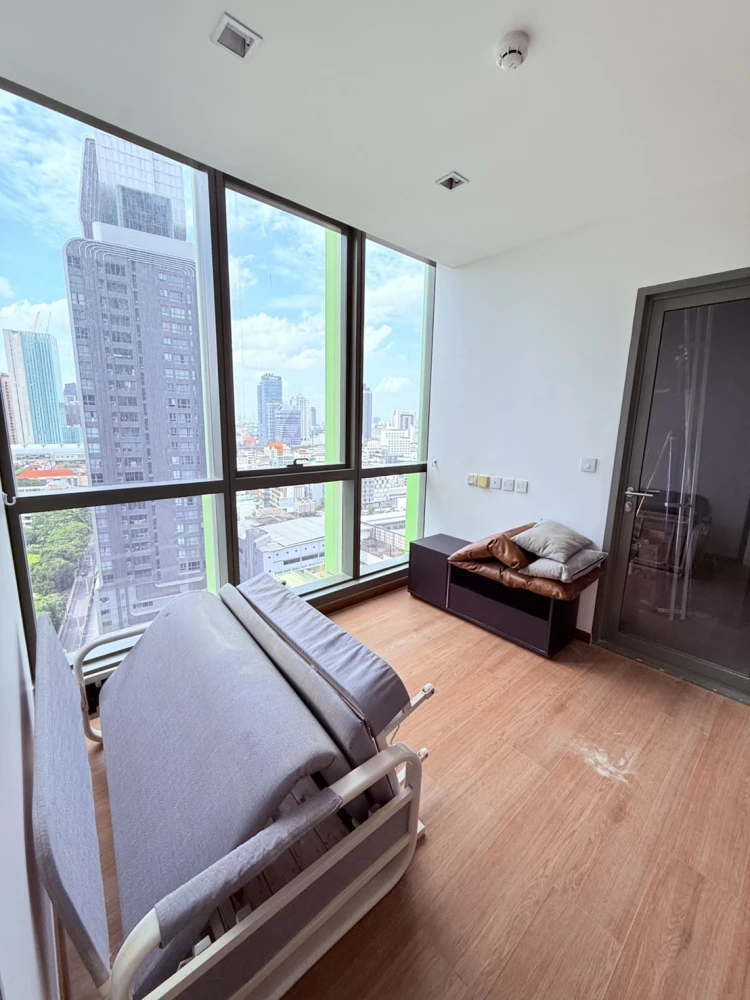 ขาย Wish Signature Midtown Siam ห้องพร้อมอยู่ เฟอร์พร้อม ชั้นสูง จองเลย