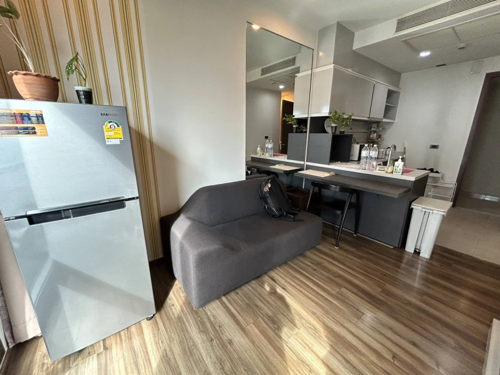 ขาย WYNE Sukhumvit 1 ห้องนอน 1 ห้องน้ำ ติดวอลเปเปอร์อย่างดี เดินทางสะดวก จองเลยจ้า