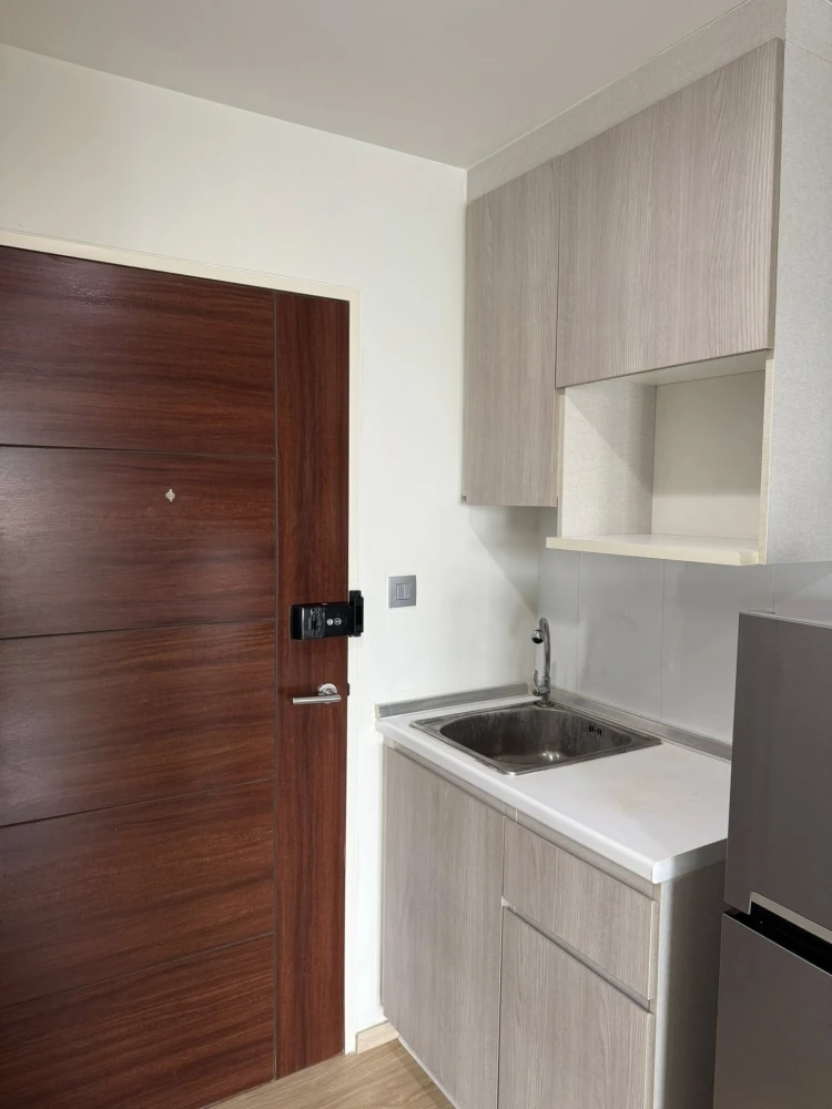 ขาย Wynn Condo Phaholyothin 52 1 ห้องนอน 1 ห้องน้ำ มาพร้อมเฟอร์ครบครัน เห็นวิวตึก จองเลย