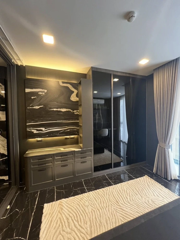 ขาย XT Phayathai ห้องแต่งสวยคุมโทนสุดปัง บิ้วอินเฟอร์นิเจอร์อย่างดี รีบจองเลยตอนนี้