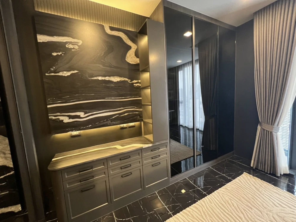 ขาย XT Phayathai ห้องแต่งสวยคุมโทนสุดปัง บิ้วอินเฟอร์นิเจอร์อย่างดี รีบจองเลยตอนนี้