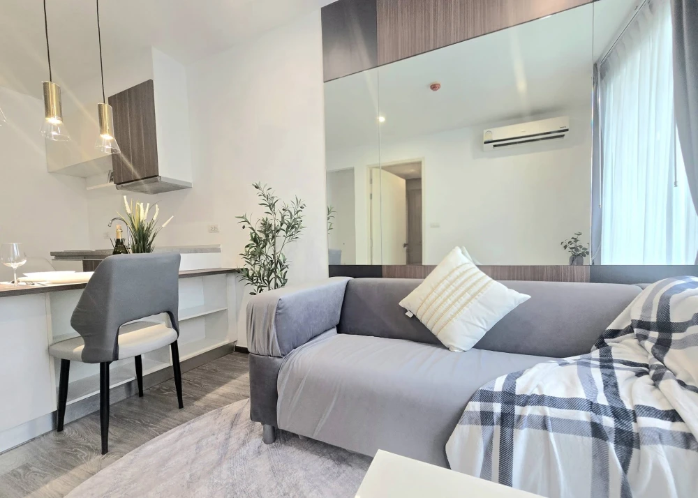 ขาย Zelle รัตนาธิเบศร์ 2 เน้นความโปร่ง โล่ง สบาย มีความเป็นส่วนตัวมากๆ สนใจจองเลย