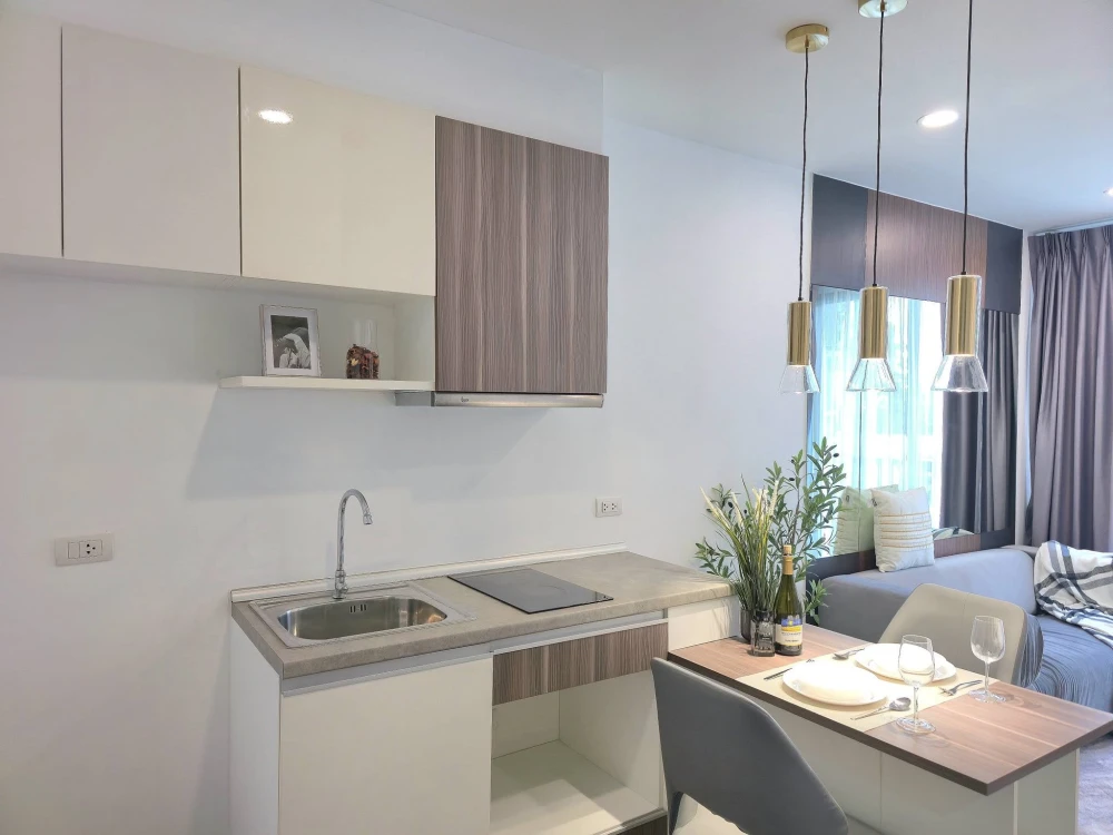 ขาย Zelle รัตนาธิเบศร์ 2 เน้นความโปร่ง โล่ง สบาย มีความเป็นส่วนตัวมากๆ สนใจจองเลย