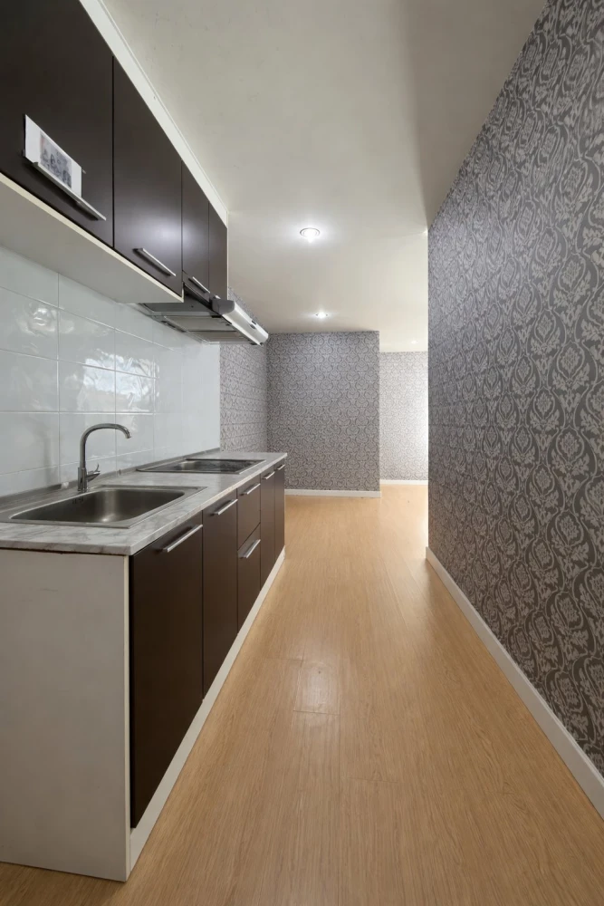 ขาย Zenith Place @ Huay Kwang ห้องพร้อมอยู่ เฟอร์พร้อม กว้างขวาง จองเลย ก่อนพลาด!!!