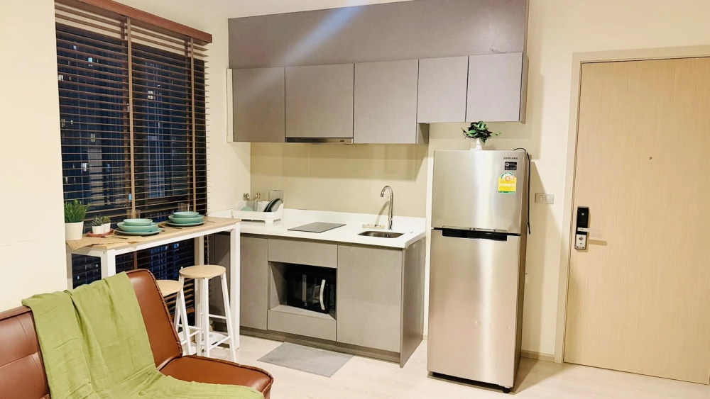 คอนโดให้เช่า ริทึ่ม อโศก 2 ห้องน่าอยู่ เฟอร์ เครื่องใช้ไฟฟ้าครบ ชั้น 21 ได้วิสูง มาจองเลย อย่าพลาด