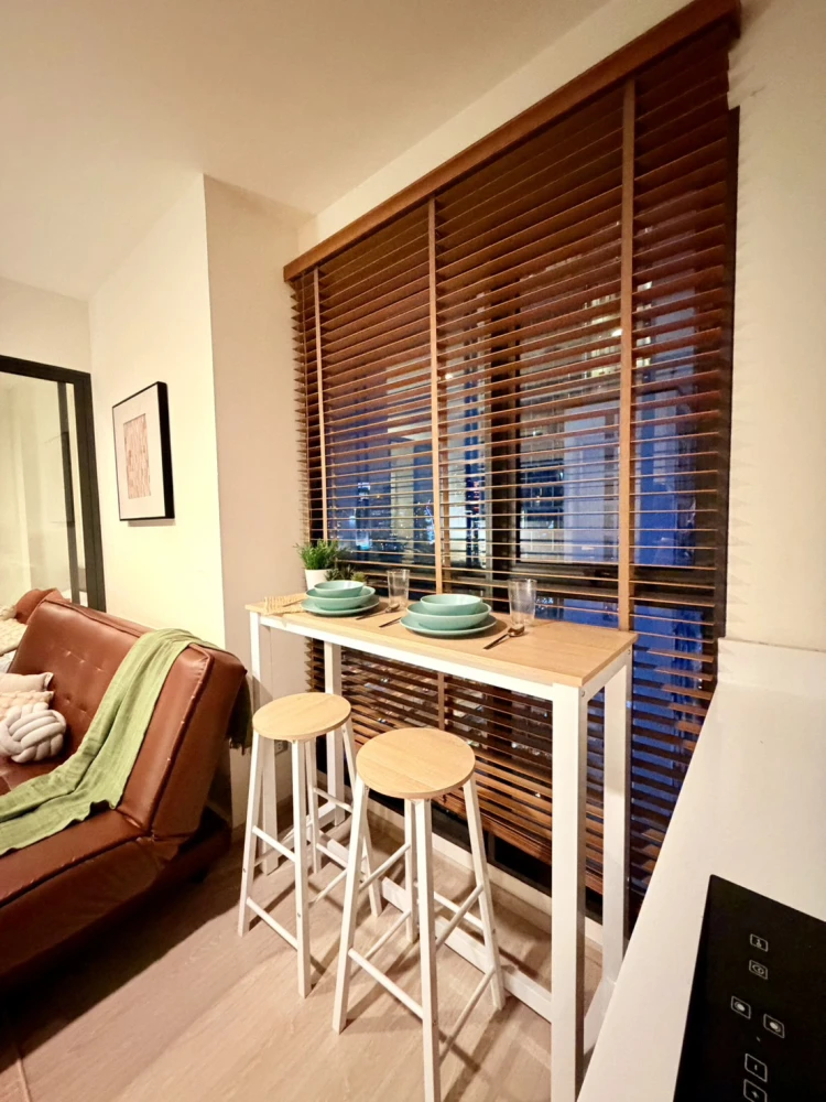 คอนโดให้เช่า ริทึ่ม อโศก 2 ห้องน่าอยู่ เฟอร์ เครื่องใช้ไฟฟ้าครบ ชั้น 21 ได้วิสูง มาจองเลย อย่าพลาด