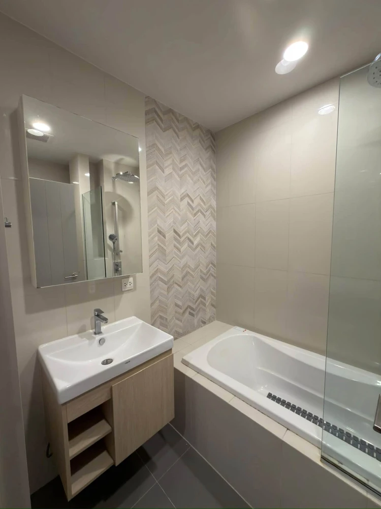 คอนโดให้เช่า OKA HAUS Sukhumvit 36 ห้องกว้างขวาง พื้นที่ใช้วสอยจุใจ สิ่งอำนวยความสะดวกครบ มาจองเลย