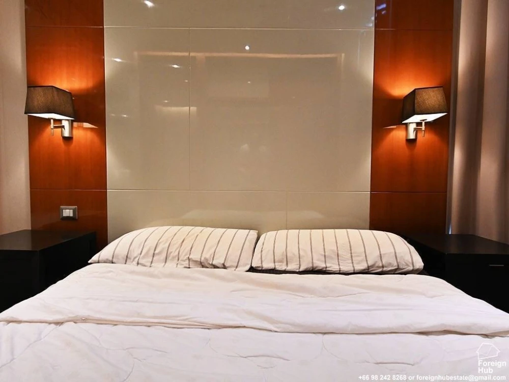 Condo The Address Sukhumvit 28 Near BTS Phrom Phong, convenient travel.