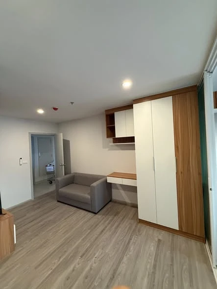 ปล่อยเช่าคอนโด ห้องสวย พร้อมเข้าอยู่ Regent Home Bangna  ห้องมุม เป็นส่วนตัว เงียบสงบ เฟอร์นิเจอร์และเครื่องใช้ไฟฟ้าครบ จองเลย