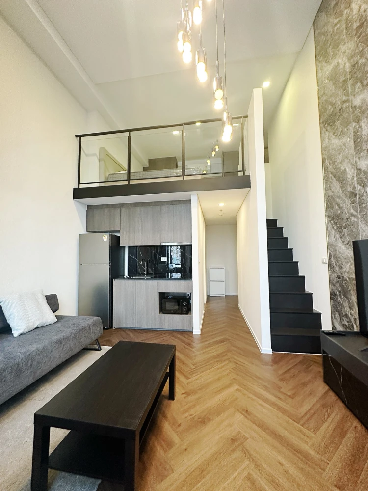 ปล่อยเช่าคอนโด ไซมิส สุขุมวิท 48 ห้อง Double Volume แต่งพร้อมอยู่ ชั้น 19 วิวสวย กระจกสูง จองเลยจ้า อย่ารอช้า