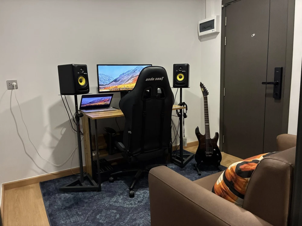 ปล่อยเช่าคอนโด Asher รัชดา-ห้วยขวาง ห้องพร้อมอยู่ เฟอร์ เครื่องใช้ไฟฟ้าครบ มาจองได้แล้ววันนี้ อย่าพลาด