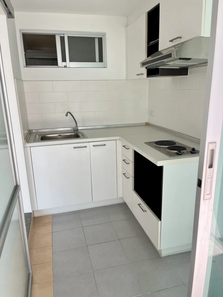 ปล่อยเช่าคอนโด Lumpini Place พระราม 8 ห้องเปล่าราคาพิเศษสภาพดีมาก เหมาะสำหรับคนที่มีเฟอร์นิเจอร์ส่วนตัว