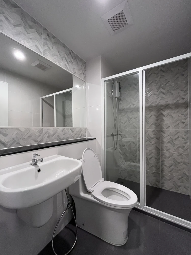 ปล่อยเช่าคอนโด Regent Home Bangna ห้องพร้อมอยู่ Built-in ทั้งห้อง สะดวกครบจบที่เดียว มาจองด่วน
