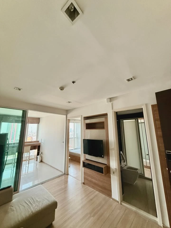 ปล่อยเช่าคอนโด Rhythm Phahol-Ari ห้องพร้อมอยู่ เฟอร์ เครื่องใช้ไฟฟ้าครบ ไม่จองแล้วจะเสียดาย