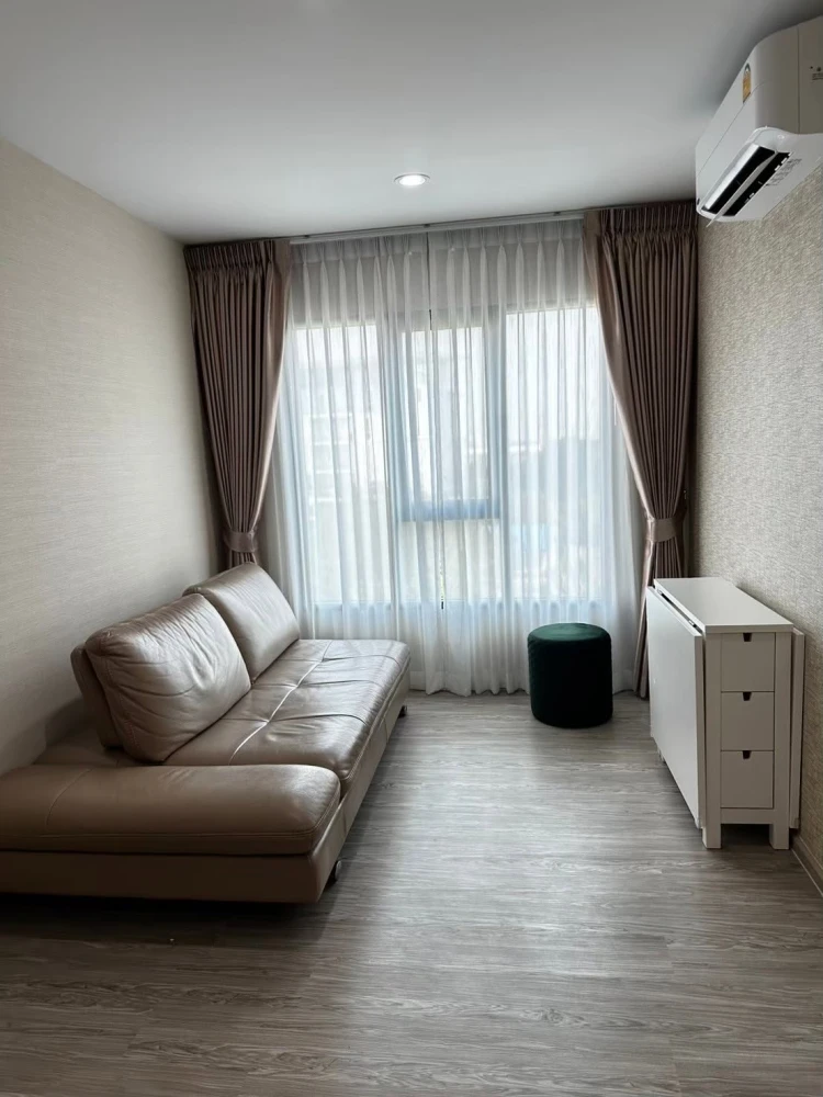 ปล่อยเช่าคอนโด RYE Huamak 1 ห้องพร้อมอยู่ เฟอร์ เครื่องใช้ไฟฟ้าครบครัน ราคาอย่างโดน จองเลย อย่าพลาด