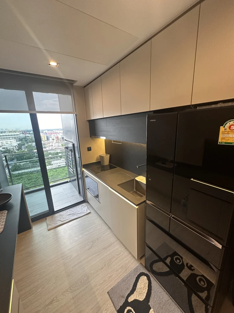 ปล่อยเช่าคอนโด The Room Sukhumvit 38 ห้องสวย ชั้น 15 ชั้นสวนกลางติดสวน วิวสวนและแม่น้ำเจ้าพระยา เงียบสงบ เป็นส่วนตัว จองเลย