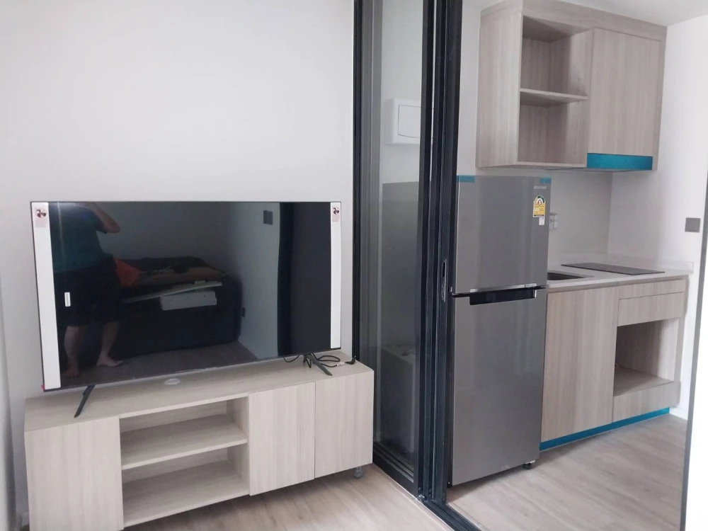 ปล่อยเช่าด่วนๆ คอนโด แอทโมช มีนบุรี ห้องพร้อมอยู่ เฟอร์ เครื่องใช้ไฟฟ้าครบ มาแต่ตัวเข้าอยู่ได้เลย