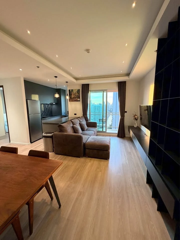 ปล่อยเช่าด่วนๆ Thru Thonglor สไตล์ luxurious Modern พร้อมเฟอร์นิเจอร์ครบครัน สามารถเข้าอยู่ได้ทันที