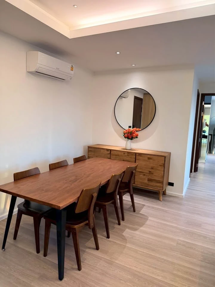 ปล่อยเช่าด่วนๆ Thru Thonglor สไตล์ luxurious Modern พร้อมเฟอร์นิเจอร์ครบครัน สามารถเข้าอยู่ได้ทันที