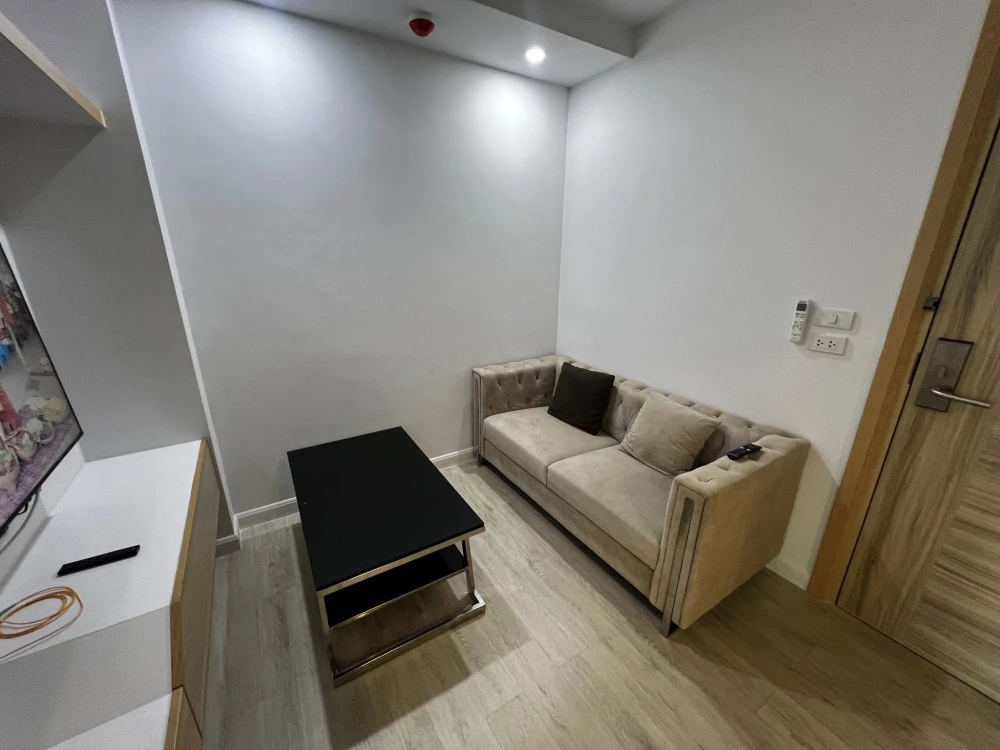 ปล่อยเช่าด่วนๆ V Condo Salaya ห้องน่อยู่ เฟอร์ เครื่ืองใช้ไฟฟ้าครบ มาแต่ตัวเข้าอยู่ได้เลย อย่าพลาดเด็ดขาด
