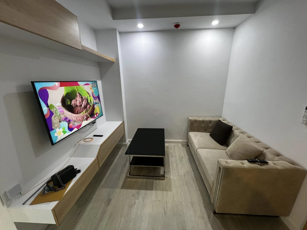 ปล่อยเช่าด่วนๆ V Condo Salaya ห้องน่อยู่ เฟอร์ เครื่ืองใช้ไฟฟ้าครบ มาแต่ตัวเข้าอยู่ได้เลย อย่าพลาดเด็ดขาด