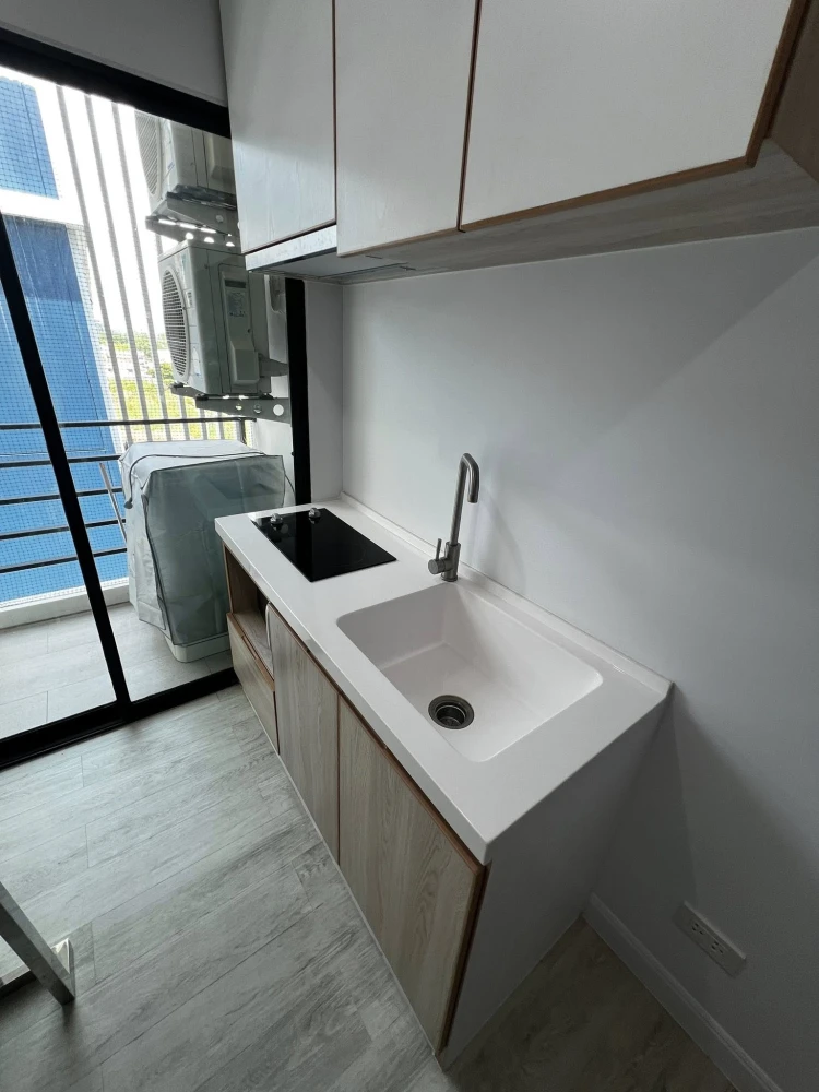 ปล่อยเช่าด่วนๆ V Condo Salaya ห้องน่อยู่ เฟอร์ เครื่ืองใช้ไฟฟ้าครบ มาแต่ตัวเข้าอยู่ได้เลย อย่าพลาดเด็ดขาด