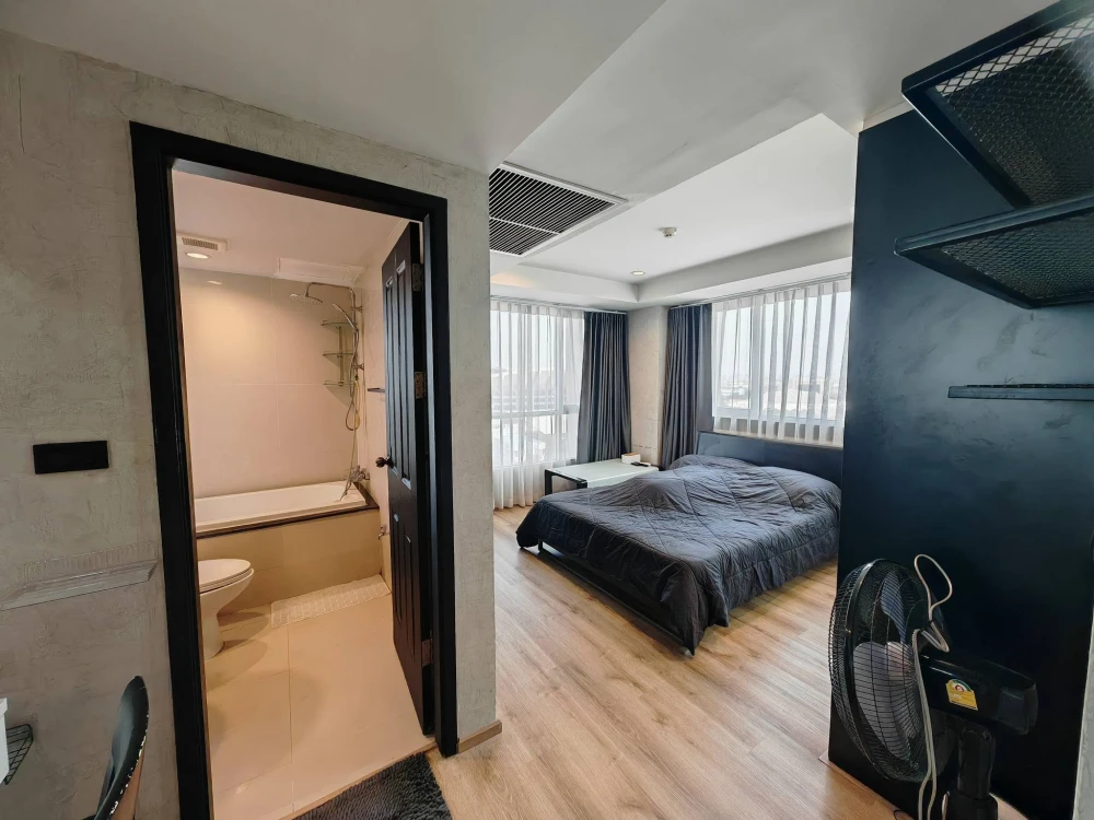 ปล่อยเช่า คอนโดแต่งครบสไตล์ Industrial Loft พร้อมเข้าอยู่ ​ Inspire Place Rama 9 ​ห้องมุม ลมดี วิวสวย พร้อมหิ้วกระเป๋าเข้าอยู่ได้เลย