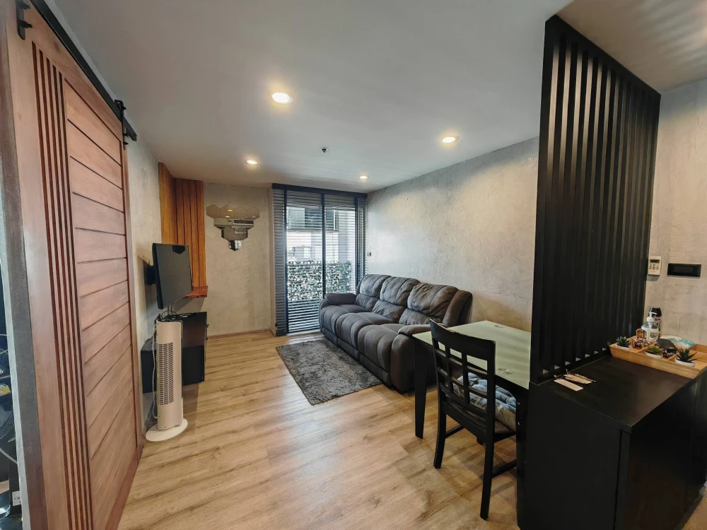 ปล่อยเช่า คอนโดแต่งครบสไตล์ Industrial Loft พร้อมเข้าอยู่ ​ Inspire Place Rama 9 ​ห้องมุม ลมดี วิวสวย พร้อมหิ้วกระเป๋าเข้าอยู่ได้เลย