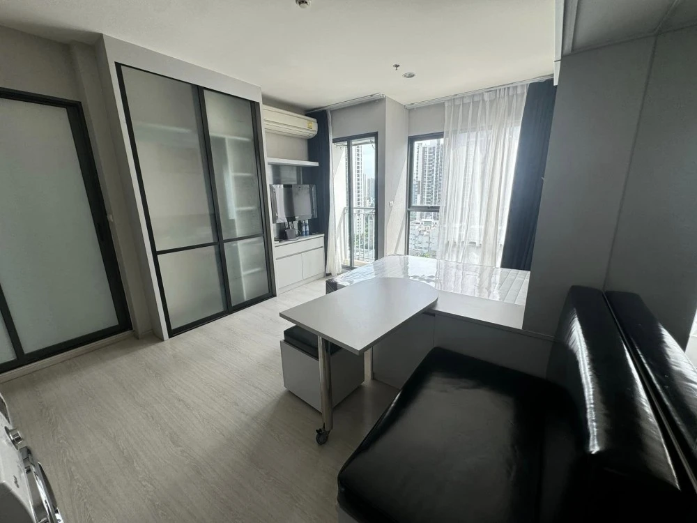 ปล่อยเช่า คอนโด Rhythm asoke 1  ห้อง studio ชั้น  14 วิวหันหน้าถนน ราคาดีเวอร์ ต้องรีบมาจอง