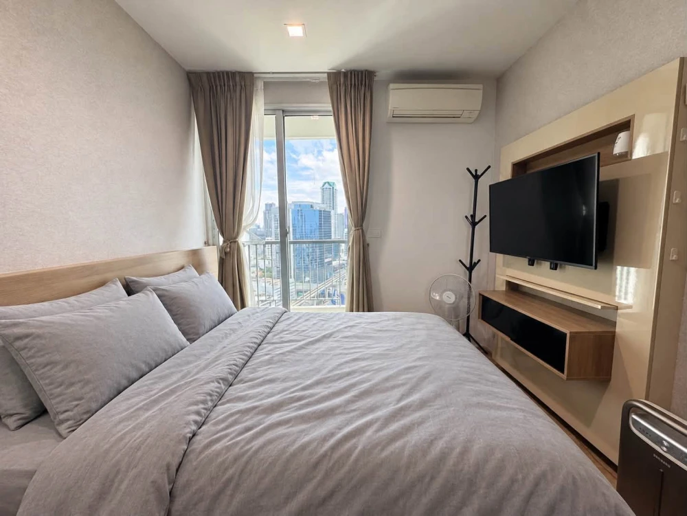 ปล่อยเช่า คอนโด Rhythm Sathorn ชั้น 22 ได้วิวสูง มาพร้อมสิ่งอำนวยความสะดวกครบ จองเลยจ้า อย่าพลาด