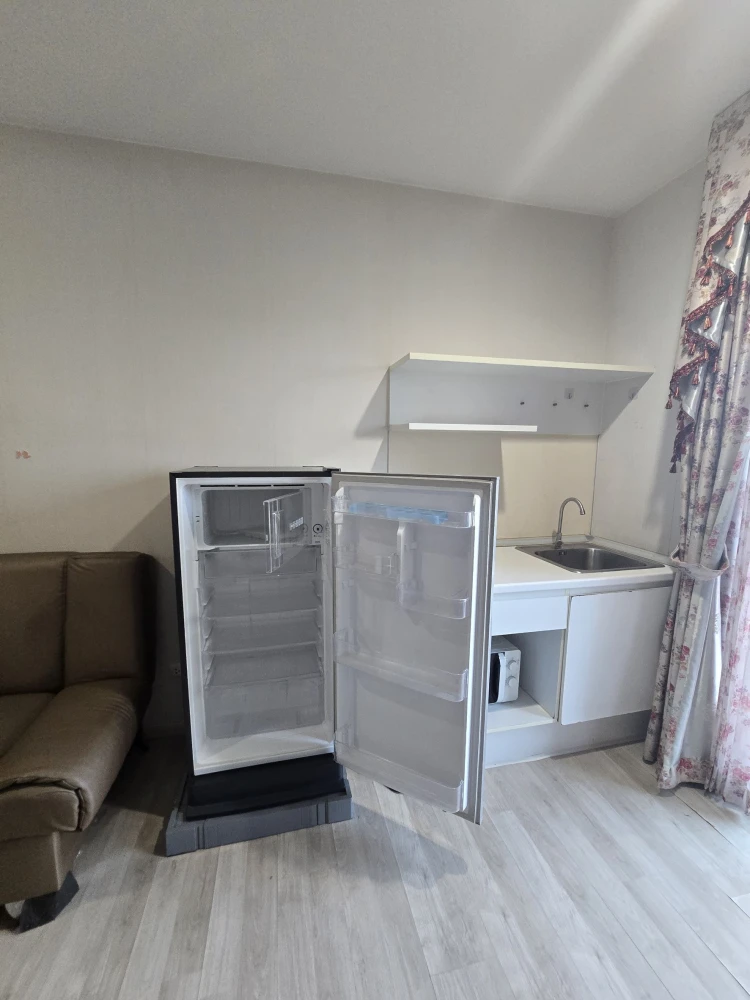 ปล่อยเช่า พลัมคอนโด เซ็นทรัล สเตชั่น ชั้น 8 เฟอร์นิเจอร์ครบครัน อย่ามั่วแต่มองรีบจองเลยจ้า