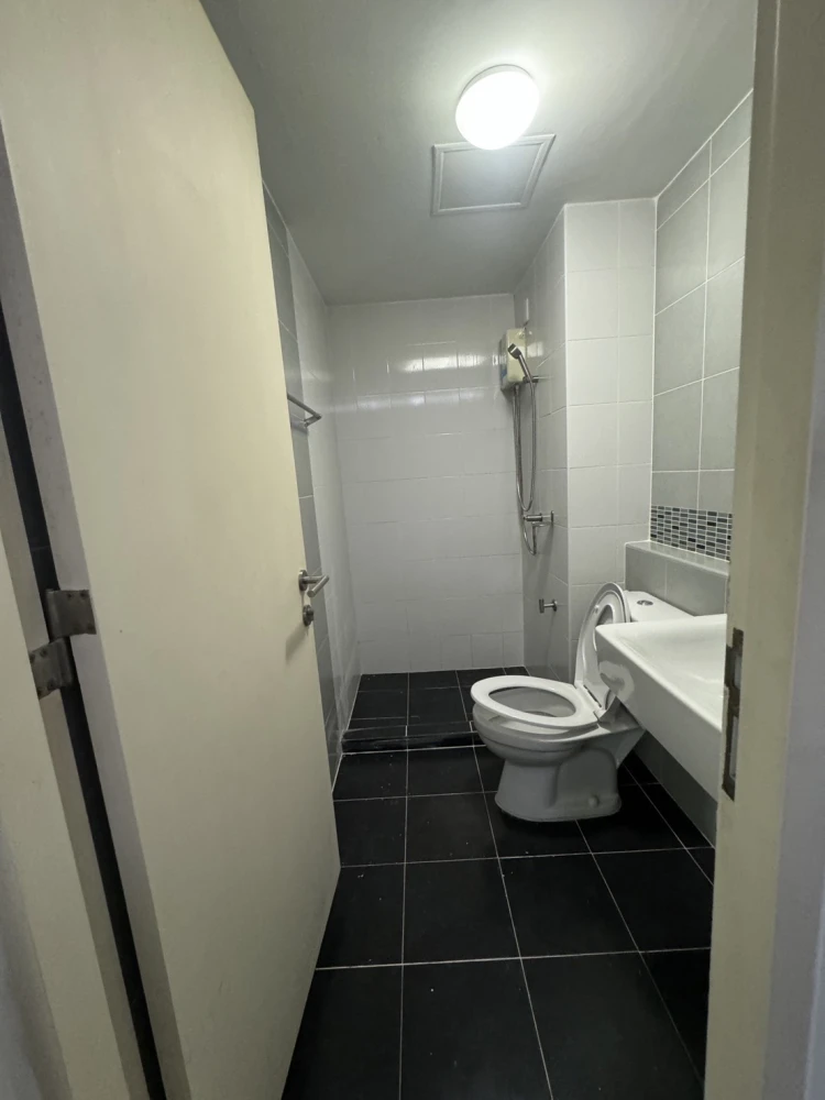 ปล่อยเช่า!! โครงการ ดี คอนโด อ่อนนุช พระราม9 เฟอร์ครบ พร้อมเข้าอยู่