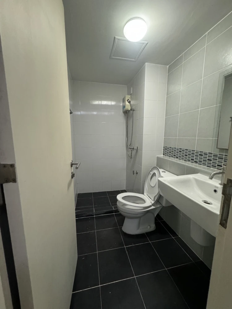 ปล่อยเช่า!! โครงการ ดี คอนโด อ่อนนุช พระราม9 เฟอร์ครบ พร้อมเข้าอยู่